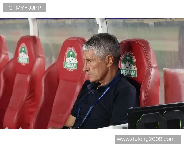 美国足球明星的父亲如何影响他的职业生涯与人生选择