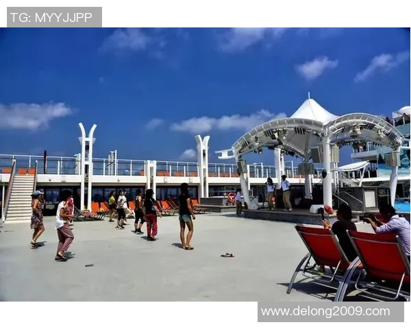 足球明星与空姐的浪漫爱情故事推荐让你感受激情与梦想交织的精彩旅程