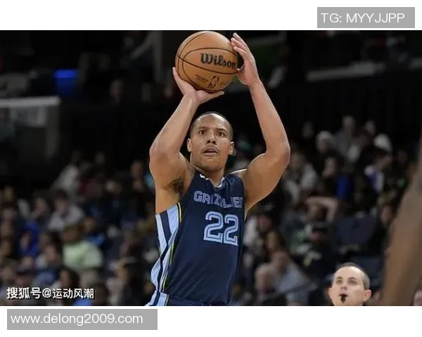 烫头篮球明星的时尚风潮与球场表现的完美结合